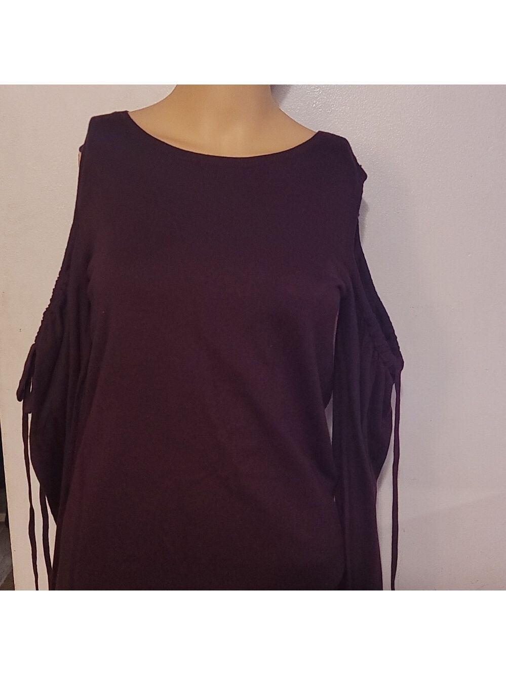 express cold shoulder sweater xs